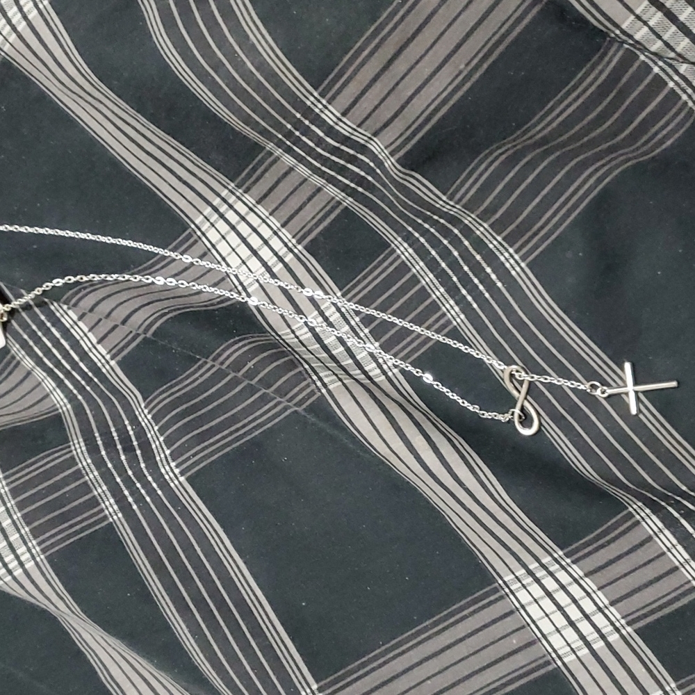 Stealing Silver Cross Love Knot 16 To 18 Inches  Chain